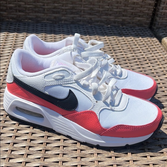 Nike Shoes - Nike Air Max Women's White Black &‎ Pink/Red Athletic Sneakers Size 7
